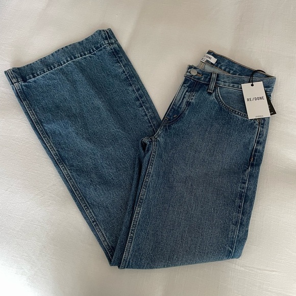 NEW RE/DONE 70s Low Rise Bell Bottom Jeans in Clean Moon Stoned, Women's 26 - Picture 5 of 9